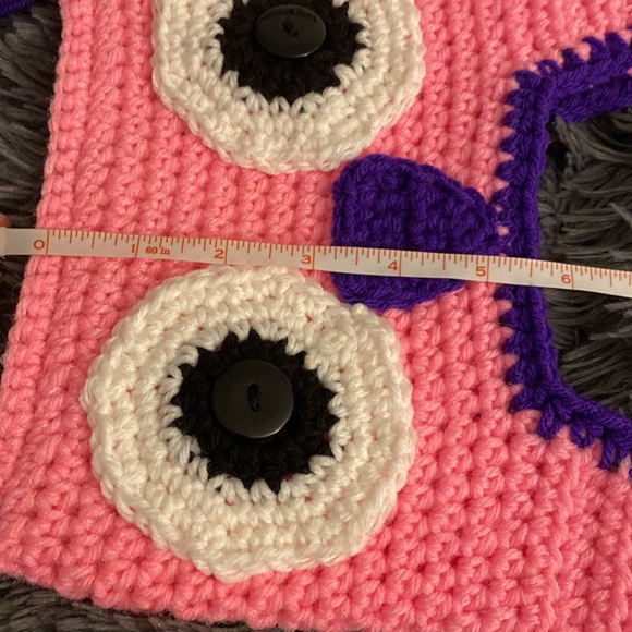 Owl Hat -crocheted - Picture 4 of 8